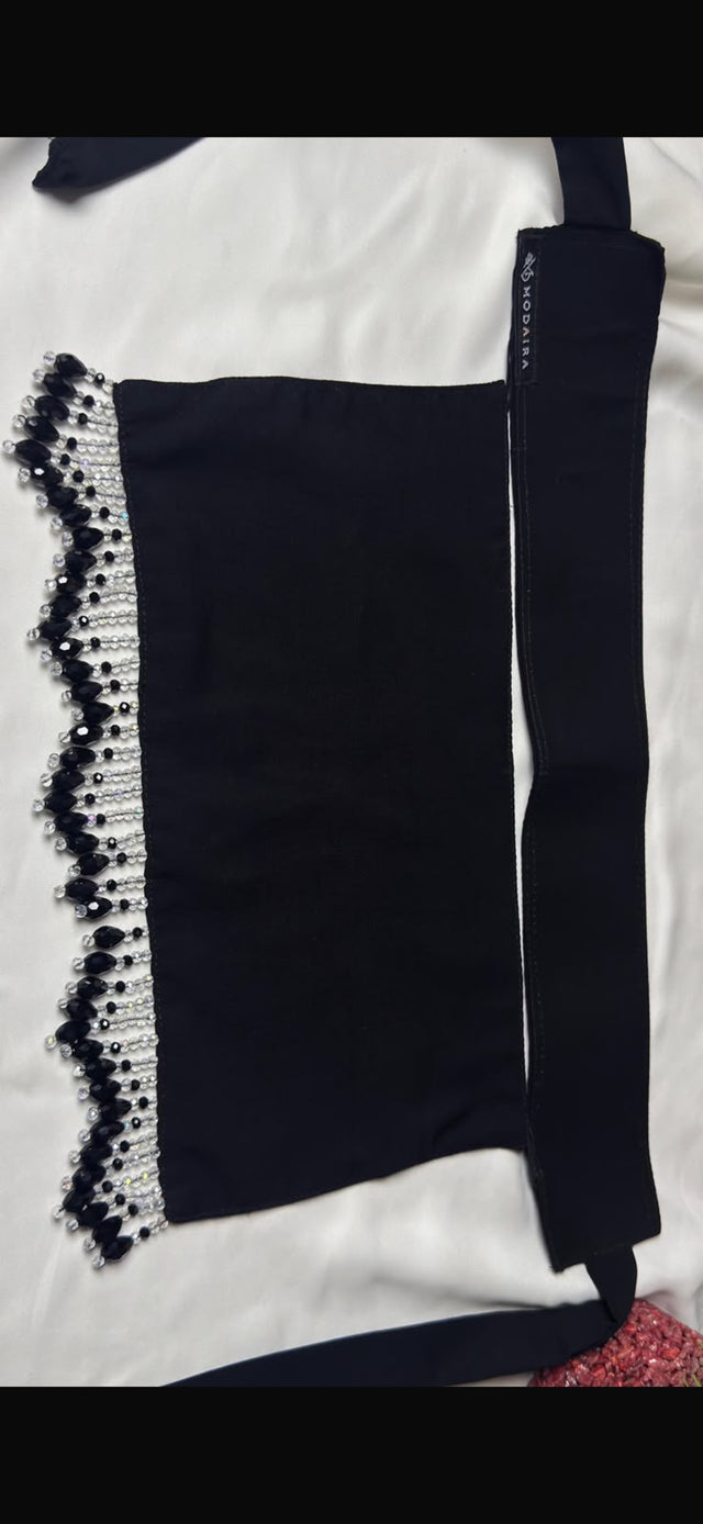 Short black ending beaded latkan Saudi Naqab