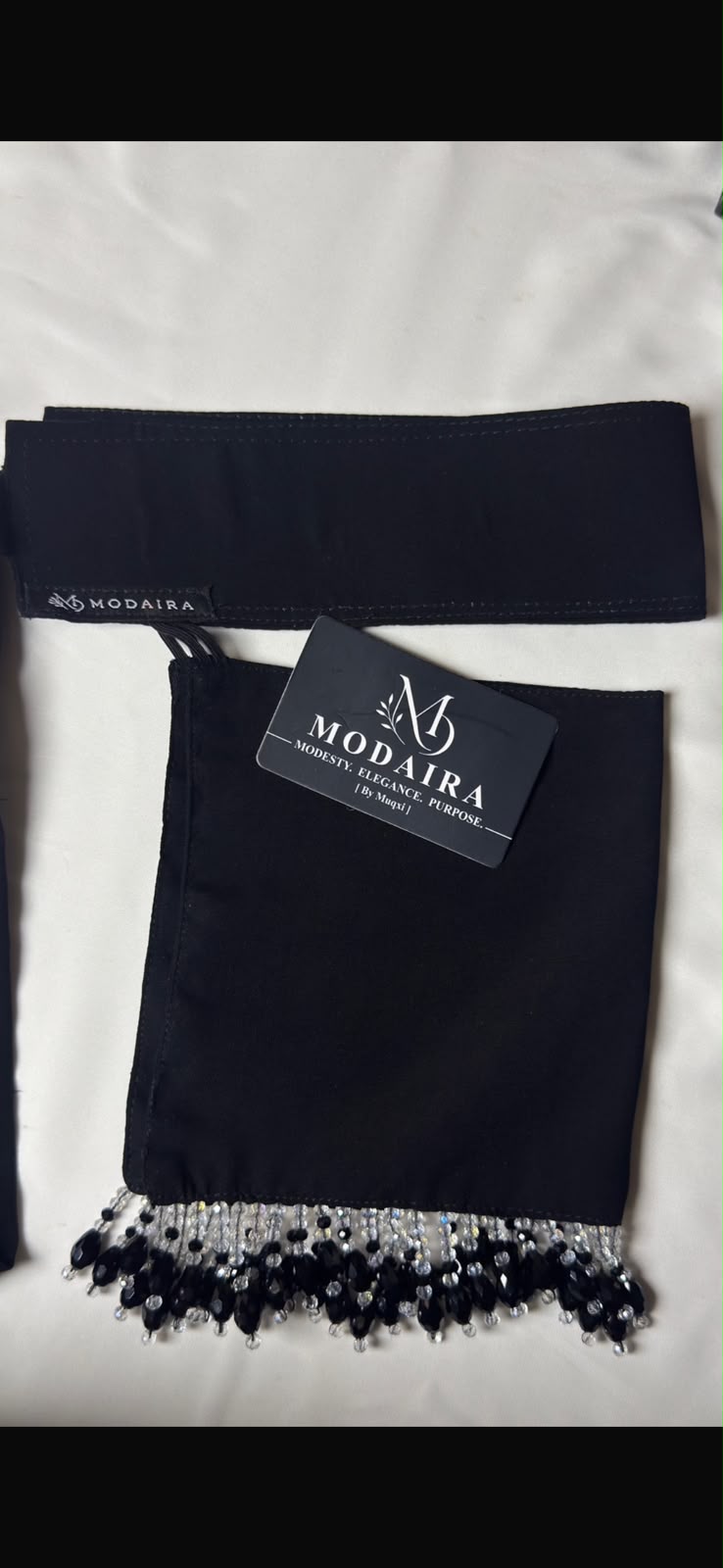 Short black ending beaded latkan Saudi Naqab